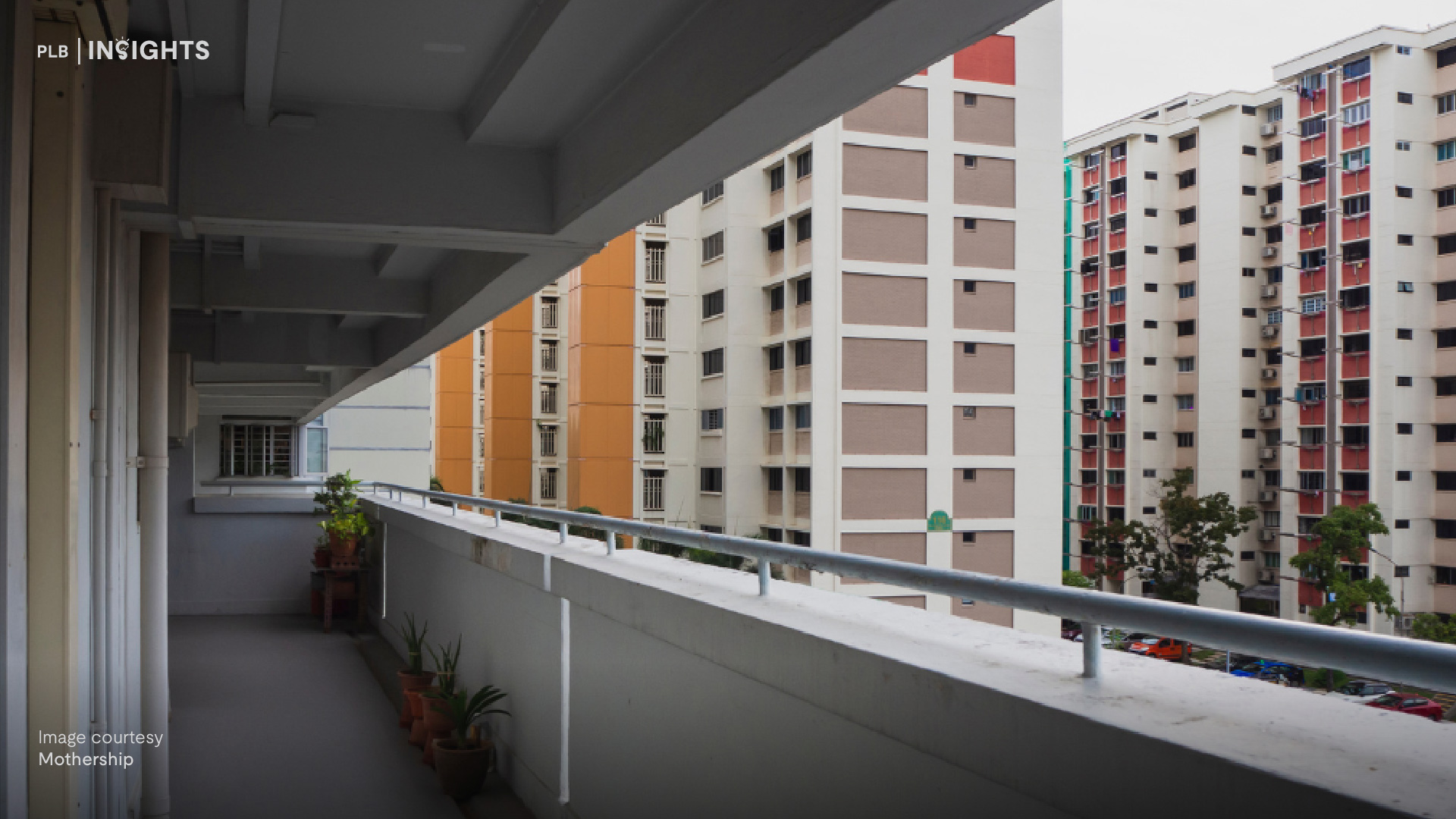 Elias Green, a 419-unit condominium in Pasir Ris, has been put up for collective sale with a guide price of S$928 million. This translates to a land rate of approximately S$1,355 per square foot per plot ratio (psf ppr).