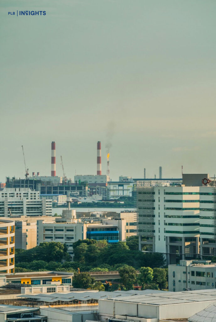 Singapore commercial real estate trends reveal why offices, industrial assets and living sectors are drawing renewed capital ahead of 2026.